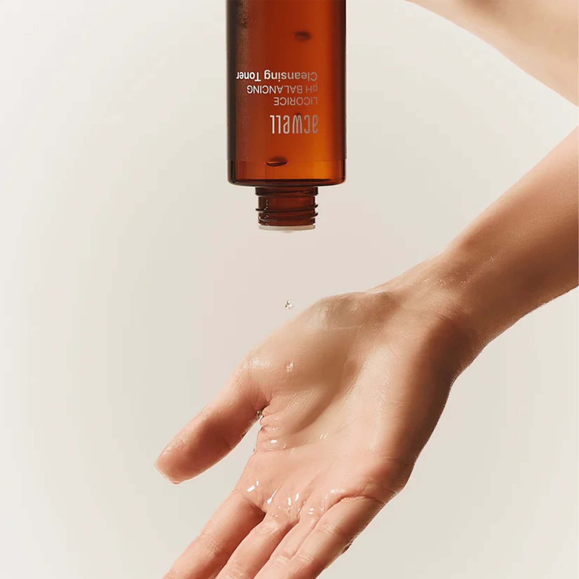 sokoglampdp acwell revamped licorice ph balancing cleansing toner 4
